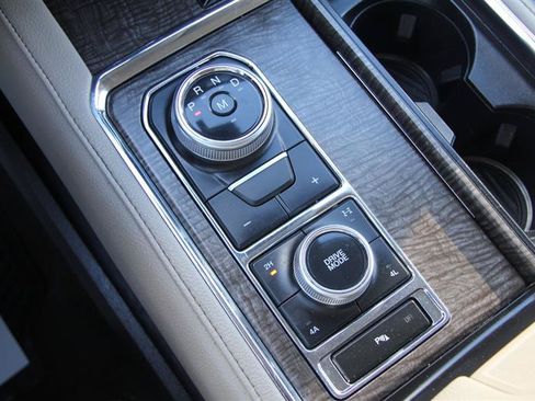 Used 2020 Ford Expedition Limited AWD/4WD image 35