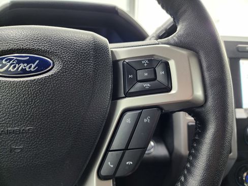 Used 2020 Ford F250 Lariat image 14