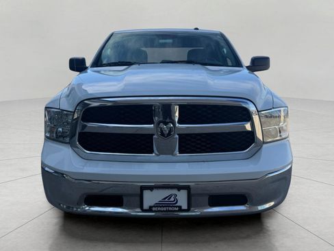 Used 2019 RAM 1500 Classic SLT image 4