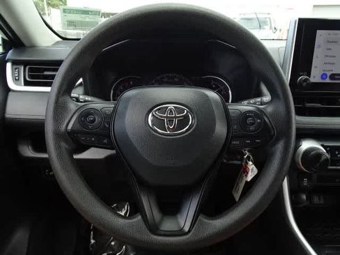 Certified 2025 Toyota RAV4 LE FWD image 24