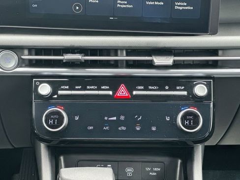 Used 2025 Hyundai Santa Cruz SEL image 18