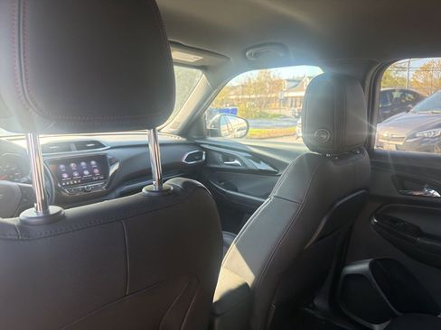 Used 2023 Chevrolet TrailBlazer RS w/ Convenience Package image 18