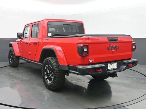 Used 2024 Jeep Gladiator Rubicon AWD/4WD image 4