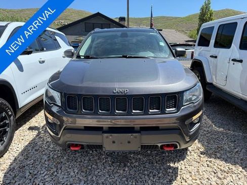 Used 2020 Jeep Compass Trailhawk w/ Cold Weather Group AWD/4WD image 2