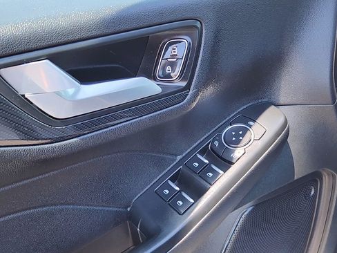 Used 2025 Ford Escape ST-Line Select AWD/4WD image 8