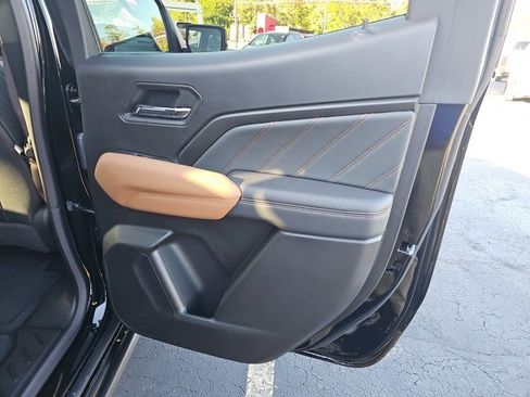 Used 2025 GMC Canyon AT4 w/ Nightfall Edition image 12