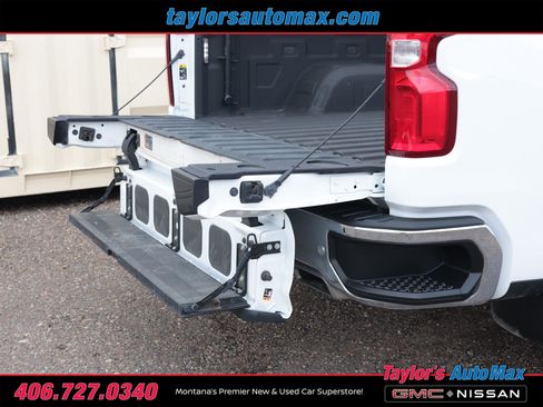 Used 2021 Chevrolet Silverado 1500 LTZ w/ Technology Package AWD/4WD image 46