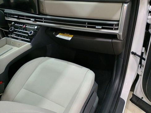 New 2026 Hyundai Santa Fe SE AWD/4WD image 13