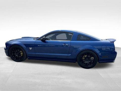 Used 2009 Ford Mustang GT RWD image 10