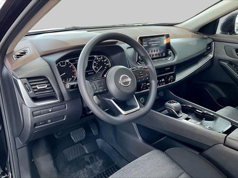Used 2023 Nissan Rogue SV FWD image 18