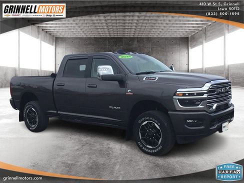 Used 2025 RAM 2500 Laramie AWD/4WD image 3