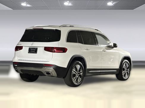 Used 2026 Mercedes-Benz GLB 250 image 8