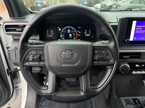 Used 2025 Toyota Tacoma SR image 27