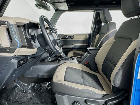 Used 2023 Ford Bronco Wildtrak AWD/4WD image 11