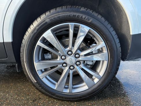 Certified 2025 Cadillac XT5 Premium Luxury image 28