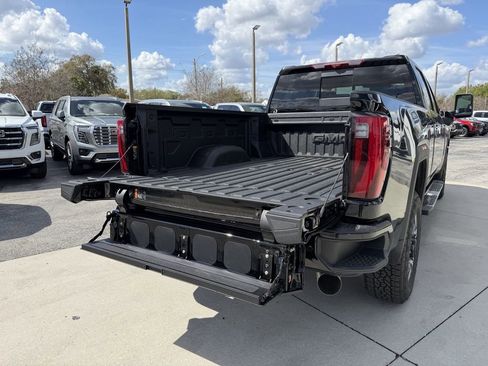 New 2026 GMC Sierra 2500 SLT w/ SLT Premium Package AWD/4WD image 13