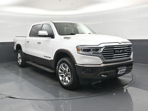 Used 2022 RAM 1500 Limited w/ Off Road Group AWD/4WD image 1