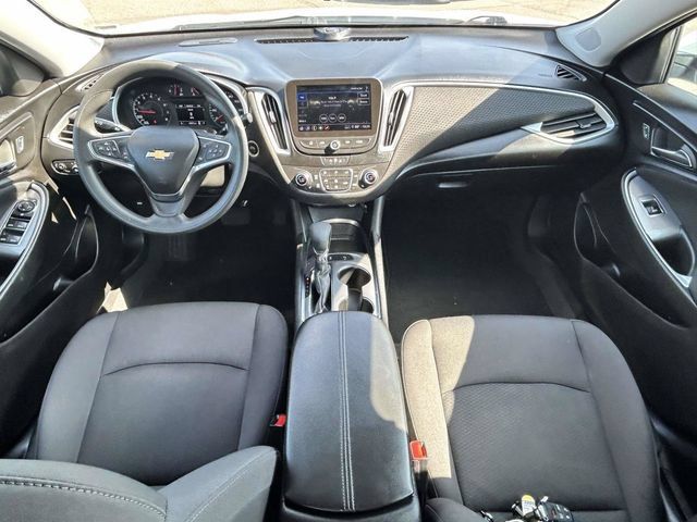 Used 2024 Chevrolet Malibu LT FWD image 4