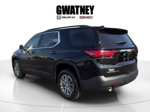 Used 2023 Chevrolet Traverse LT w/ Rear Camera Mirror Package AWD/4WD image 7