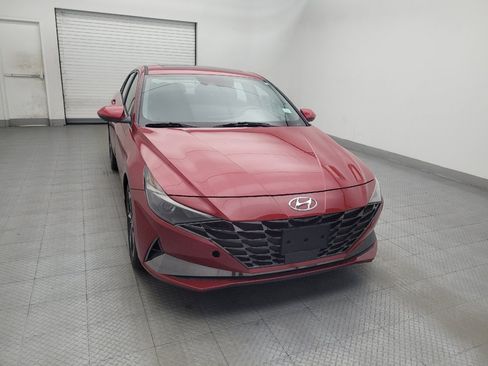 Used 2022 Hyundai Elantra SEL w/ Convenience + Premium Package FWD image 14
