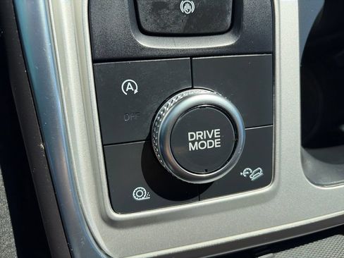 Used 2024 Ford Explorer XLT w/ Equipment Group 202A AWD/4WD image 26