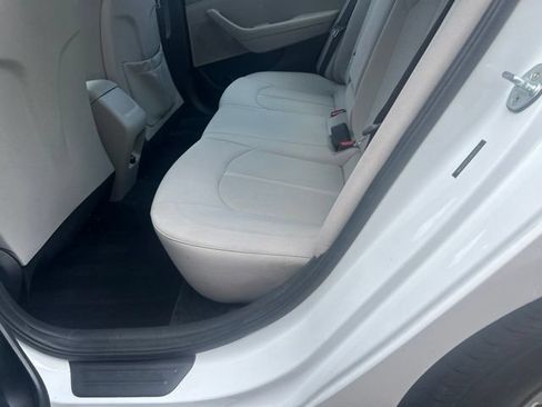 Used 2018 Hyundai Sonata SE FWD image 7