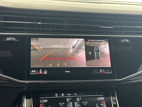 Used 2021 Audi SQ8 Premium Plus w/ Driver Assistance Package AWD/4WD image 16