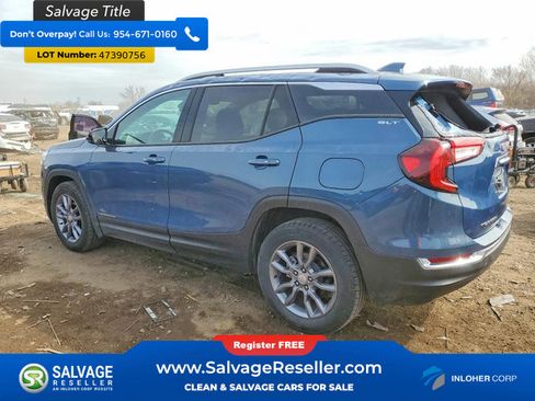 Used 2024 GMC Terrain SLT image 3