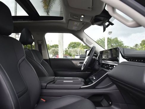 Used 2025 INFINITI QX80 Pure AWD/4WD image 29
