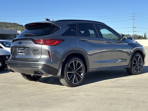 New 2025 INFINITI QX50 Sport image 3