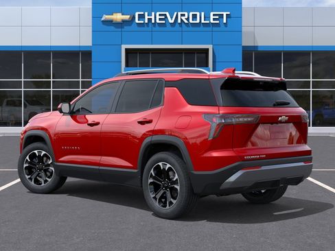 New 2026 Chevrolet Equinox LT w/ Convenience Package II AWD/4WD image 3