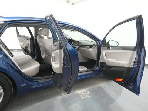Used 2017 Hyundai Sonata SE FWD image 24