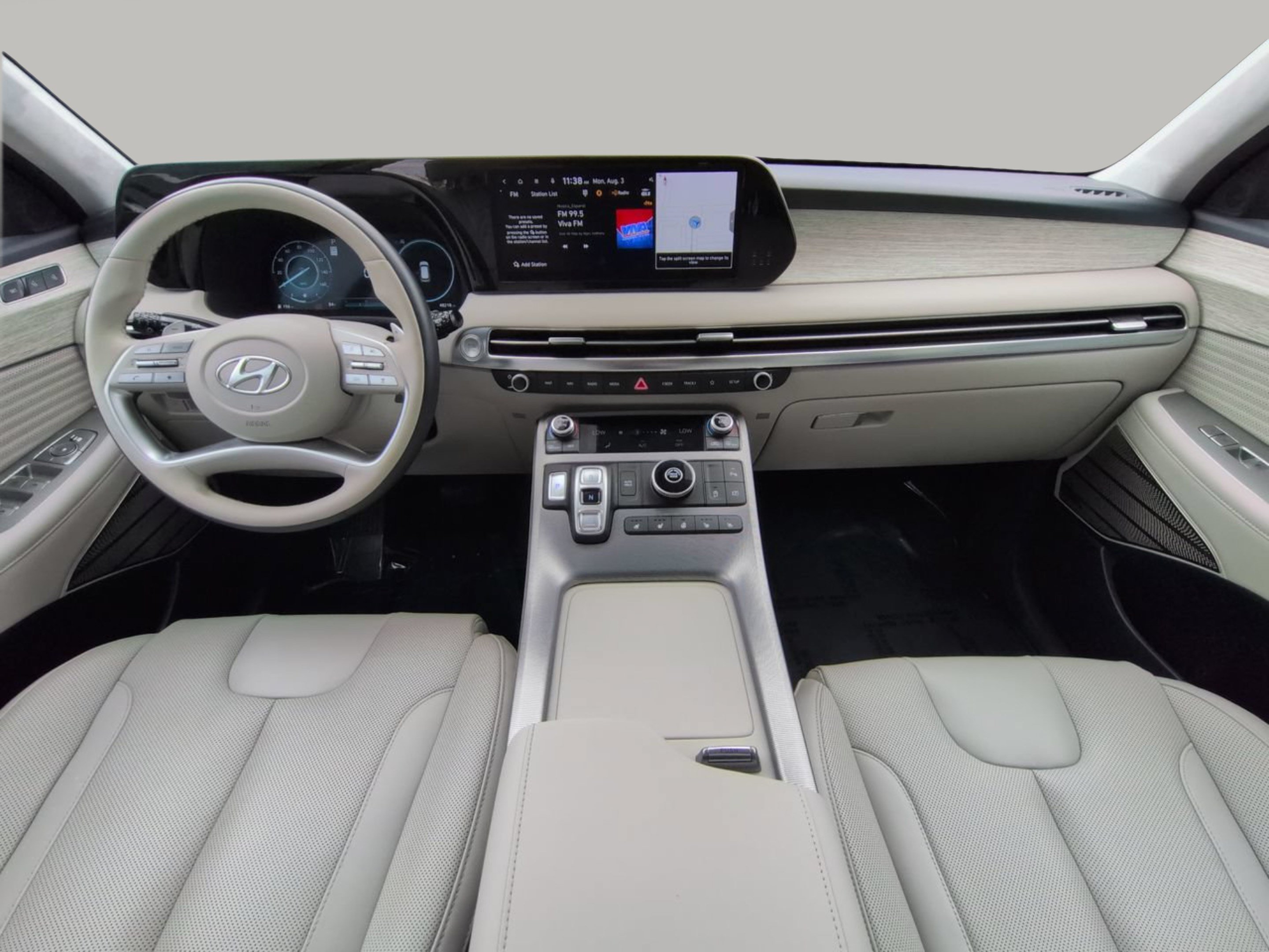 Used 2024 Hyundai Palisade Calligraphy FWD image 4