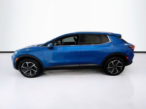 New 2026 Chevrolet Equinox EV LT FWD image 11