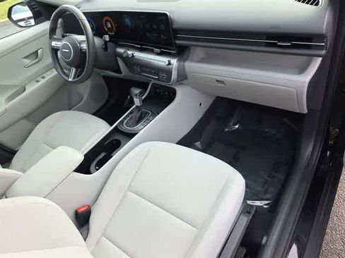 Used 2024 Hyundai Kona SEL FWD image 20
