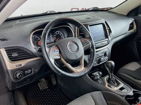Used 2014 Jeep Cherokee Latitude w/ Comfort/Convenience Group AWD/4WD image 36