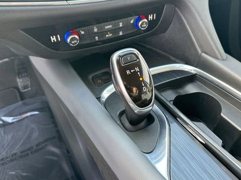 Certified 2021 Buick Enclave Essence w/ Sound and Sites Package image 16