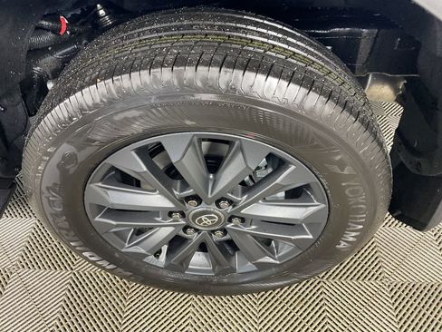 New 2026 Toyota Land Cruiser image 5