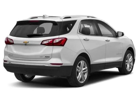 Used 2021 Chevrolet Equinox Premier image 2