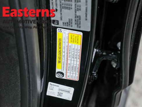 Used 2024 Chevrolet Suburban Premier image 38