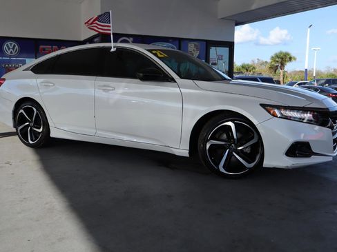 Used 2021 Honda Accord Sport image 6