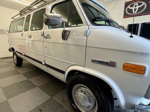 Used 1995 GMC G3500 Rally image 5