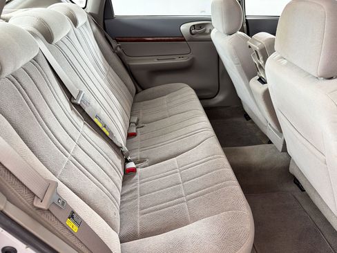 Used 2004 Chevrolet Impala FWD image 26