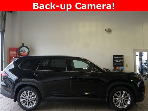 Certified 2024 Toyota Grand Highlander AWD image 2