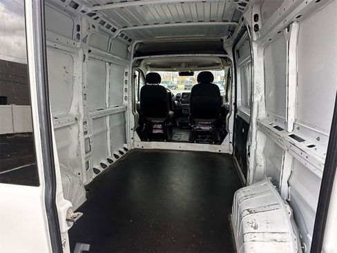 Used 2022 RAM ProMaster 2500 w/ Convenience Group image 11