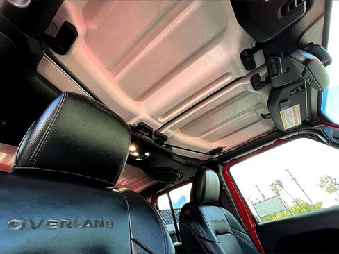 Used 2021 Jeep Gladiator Overland w/ Popular Equipment Package image 23