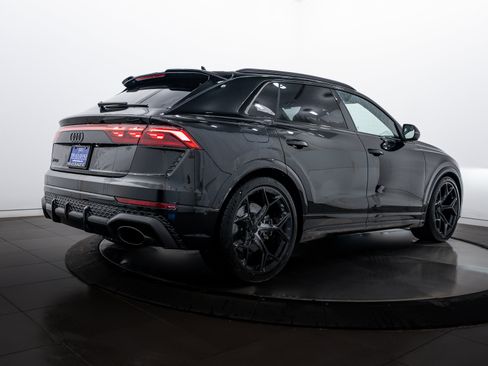New 2026 Audi RS Q8 performance image 4