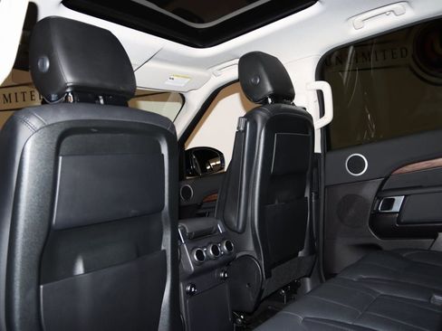 Used 2018 Land Rover Discovery HSE image 51