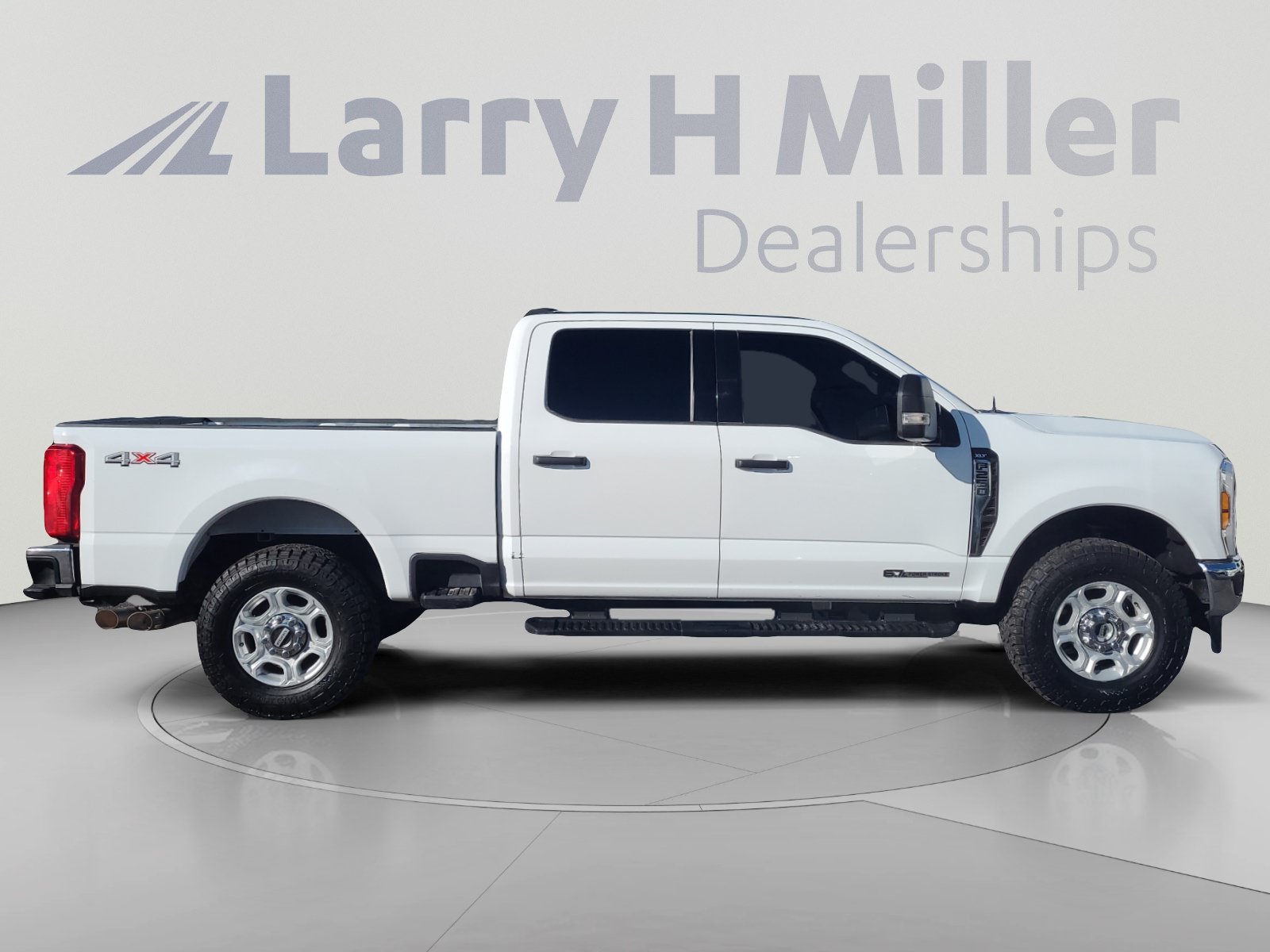 Used 2025 Ford F250 XLT AWD/4WD image 6