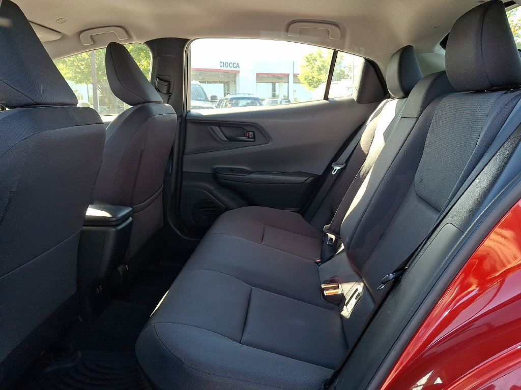 Used 2023 Toyota Prius LE AWD/4WD image 13